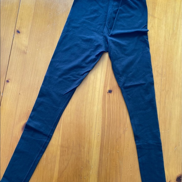 Woman’s black athletic leggings size small by Champion - Picture 3 of 10